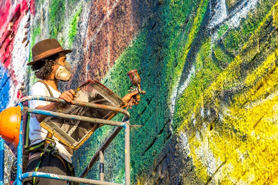 3-Hour Urban Arts Walking Tour - Finish point at the Museum of Tomorrow