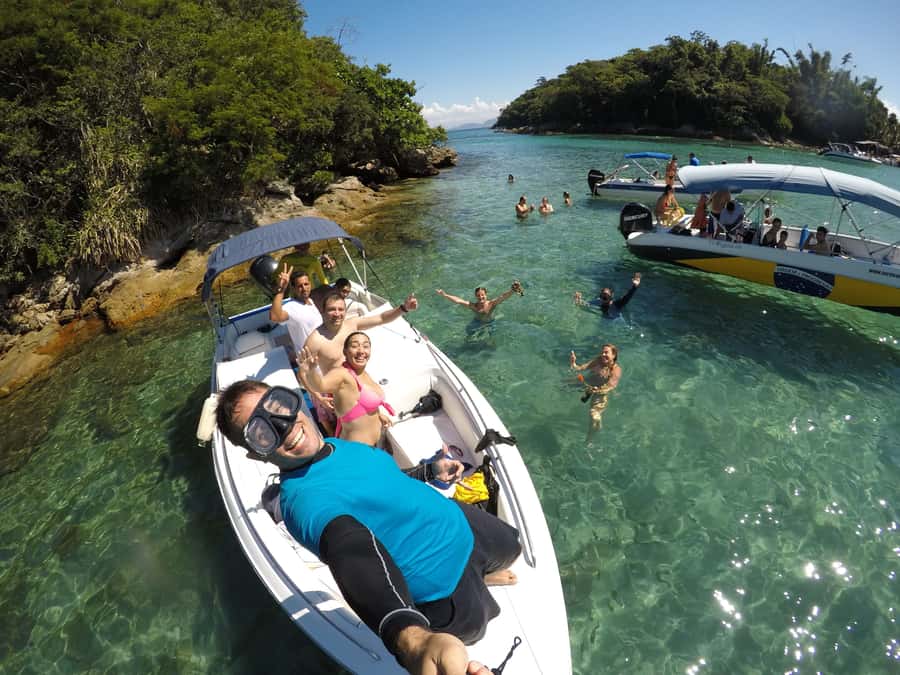 Angra dos Reis and Ilha Grande: Small-Group Fast-Boat Tour - Small-group speedboat day: how up to 19 people changes everything