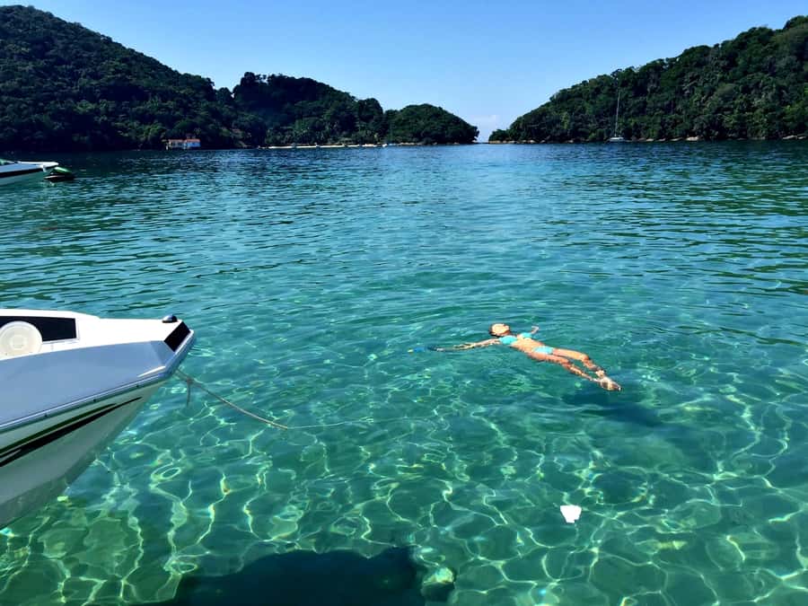 Angra dos Reis and Ilha Grande: Small-Group Fast-Boat Tour - Snorkeling, swimming floats, and underwater photo options
