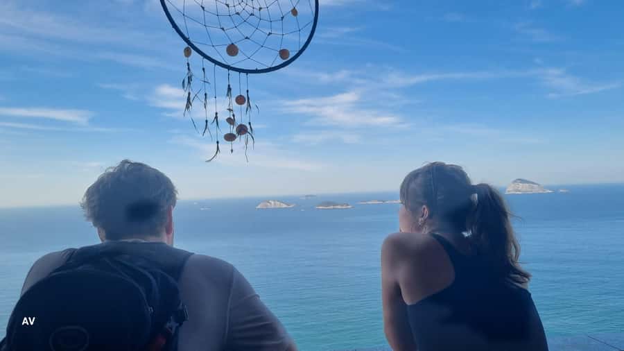 AVenturismo 2 Irmãos hill + Vidigal Favela - What to bring for this 4-hour hike-and-eat day