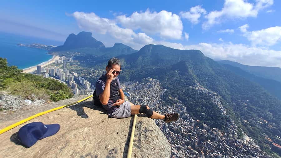 AVenturismo 2 Irmãos hill + Vidigal Favela - Meeting at Av. Pres. João Goulart: start where the neighborhood starts