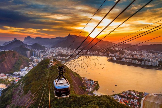 Big Five Rio Attractions & More Private Tour with Tickets and Lunch Included - Mirante Dona Marta: a second angle on the same legends