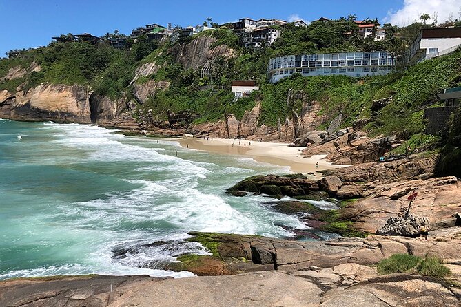 Big Five Rio Attractions & More Private Tour with Tickets and Lunch Included - Santa Teresa: BBQ lunch plus neighborhood texture