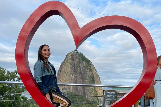 City Tour Full Day in Rio: Christ the Redeemer and Sugar Loaf - Corcovado (Christ the Redeemer): 45 minutes that you should use smart