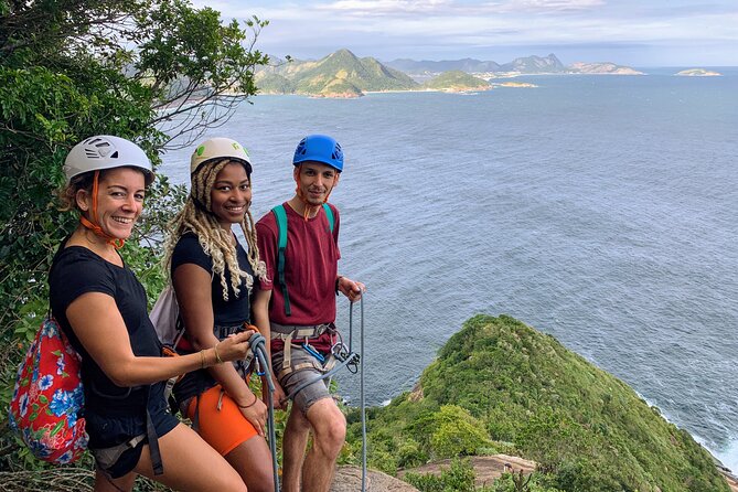 Climb Sugarloaf: A Thrilling Adventure to Rio’s Postcard Peak - What to bring (and what to skip) so you’re comfortable