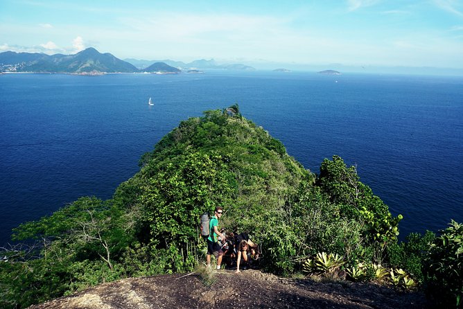 Climb Sugarloaf: A Thrilling Adventure to Rio’s Postcard Peak - The 15-meter East Face climb: challenge with a calm, coached rhythm