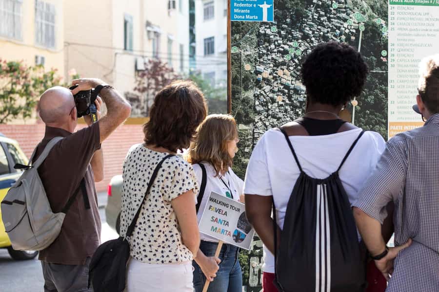 Favela Santa Marta: Walking Tour with local guide - Practical logistics you’ll actually care about