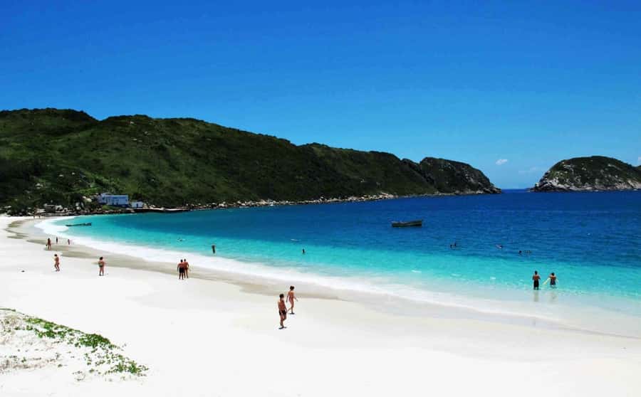 From Rio: Arraial do Cabo - The Brazilian Caribbean Daytrip - When wind shuts down the boat: how the plan adapts