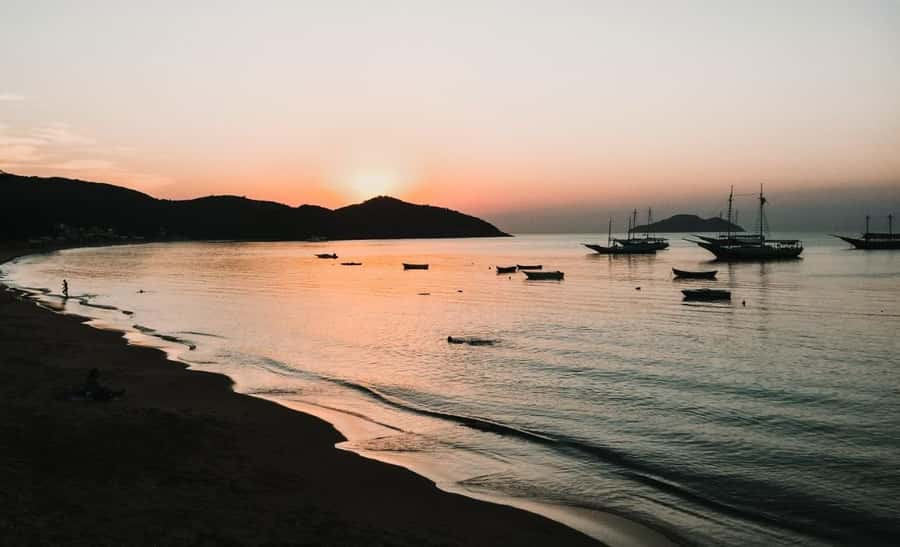 From Rio: Buzios Beaches Day Trip with Boat Ride and Lunch - João Fernandes Beach: Popular for a Reason (and Crowds Are Part of It)