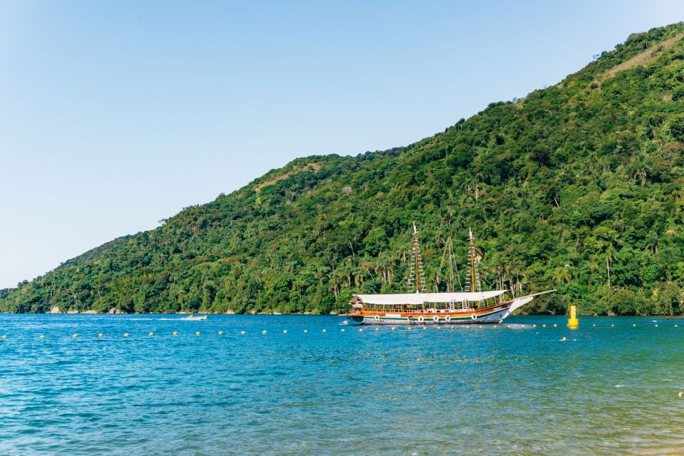 From Rio de Janeiro: Angra dos Reis Boat Trip with Lunch - What to bring (and what to skip)
