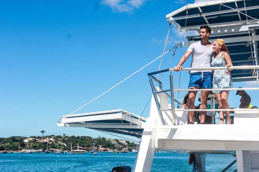From Rio: Full Day in Búzios with Catamaran Tour and Lunch - From Rio South Zone to Armação dos Búzios: the day’s rhythm