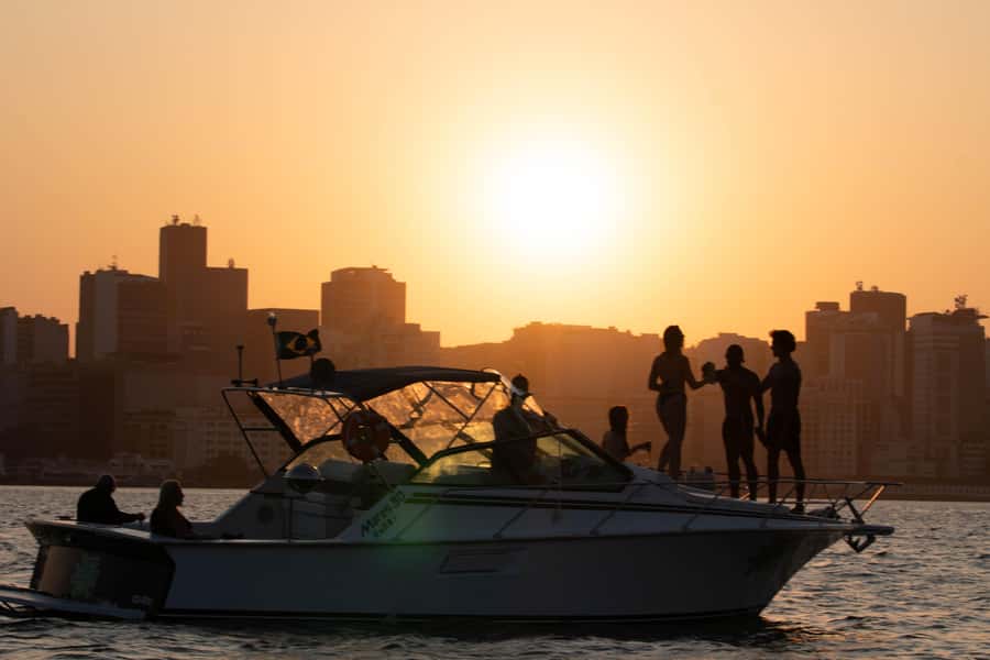 Glória: Sunset Speedboat Cruise with Drinks and Snacks - Should you book Glória’s sunset speedboat cruise?