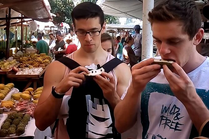 Guided Market Fruit Tasting in Rio with 15+ Exotic Flavors - The 15–20 fruit lineup: the fun part is the surprises
