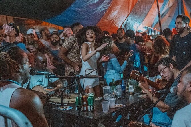 Live Samba Night at Pedra do Sal - What happens during the live samba night