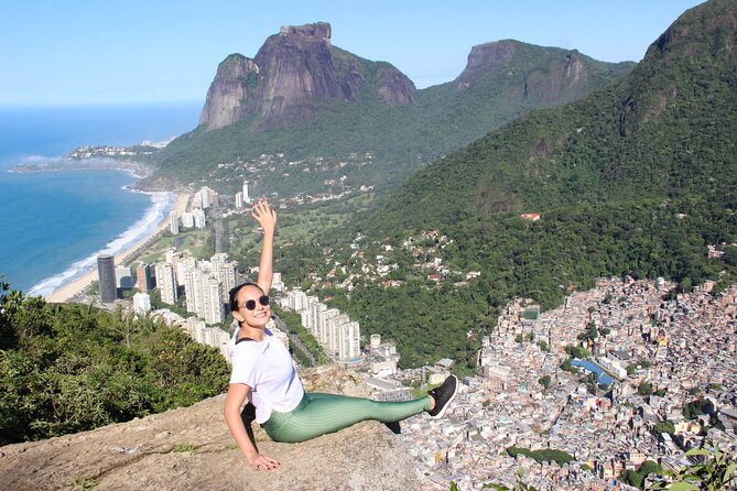 Morro Dois Irmãos Hikking + Vidigal Favela Tour - Meeting point in Praça do Vidigal: the practical start that helps