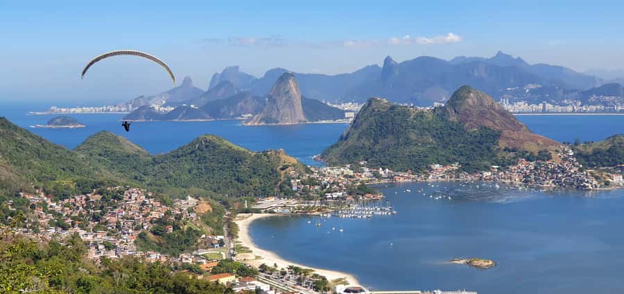 Niterói: Paragliding Experience with GoPro Photos and Video - Niterói City Park: the briefing, the photo moments, and the ramp vibe