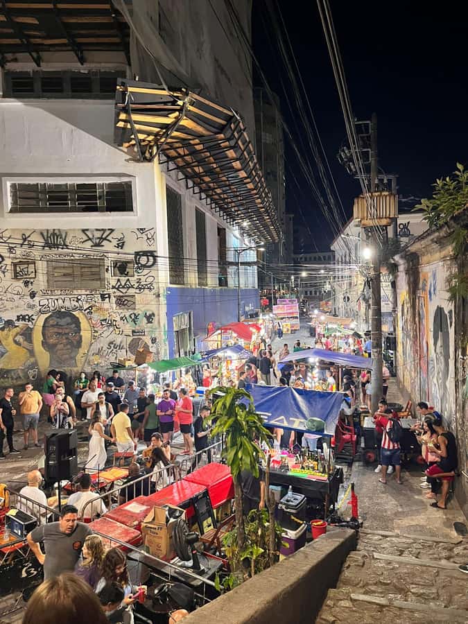 Pedra do Sal: Live Samba Night with Local Guide & Drink - Welcome drink and the first wave of local energy
