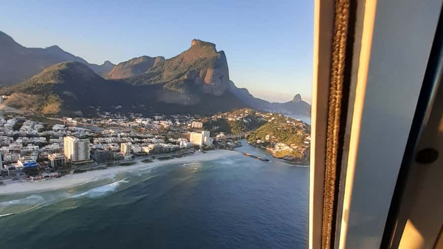 Private Helicopter tour - Rio de janeiro in 30min - Private helicopter comfort: small group benefits and the real limits