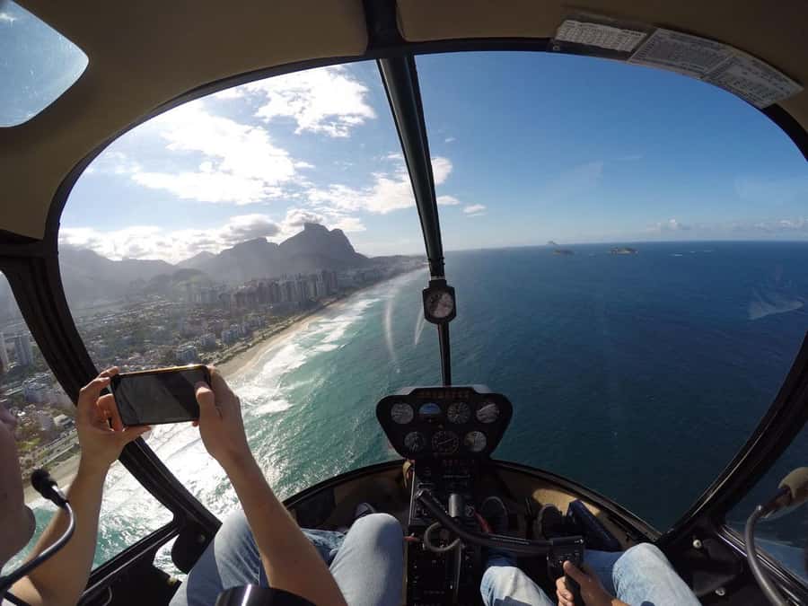 Rio de Janeiro: 30-Min Helicopter Ride with Transfers - The Flight: 30 Minutes Over Corcovado and Christ the Redeemer