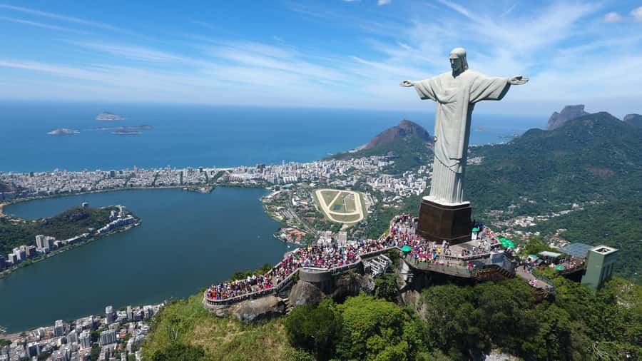 Rio de Janeiro: 30-Min Helicopter Ride with Transfers - Group Size, Languages, and Communication on the Day