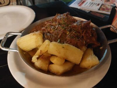 Rio de Janeiro: Barra da Tijuca Walk & Food Tour with Drinks - Meeting by the Kiosk With Célia: Your First 10 Minutes