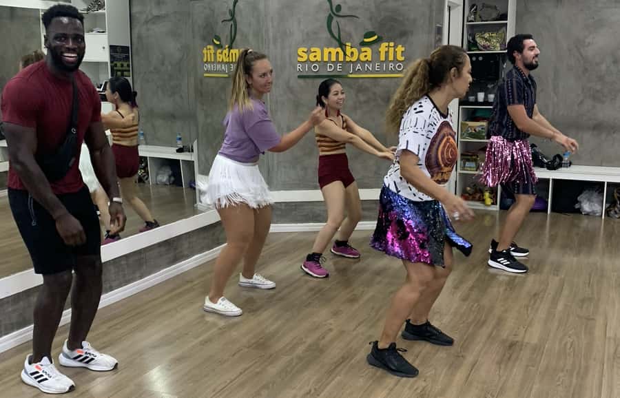 Rio de Janeiro: Beginner Samba Lesson in Ipanema - Where You Go in Ipanema: Samba Fit Studio at Gallery VIP Center