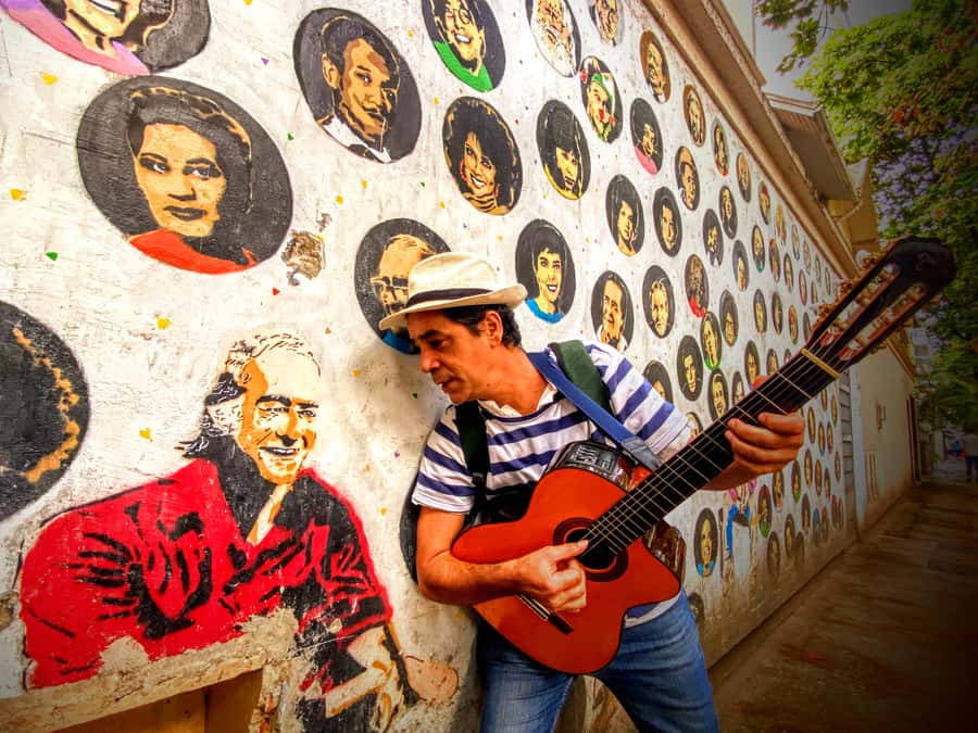 Rio de Janeiro: Bossa Nova Walking Tour with Guide - The Ipanema-and-Copacabana walking route, stop by stop