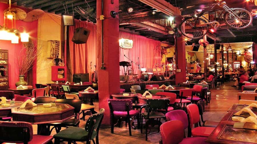 Rio de Janeiro: Brazilian Music at Rio Scenarium with Dinner - Why Rio Scenarium plus dinner is a smart first-night plan in Lapa
