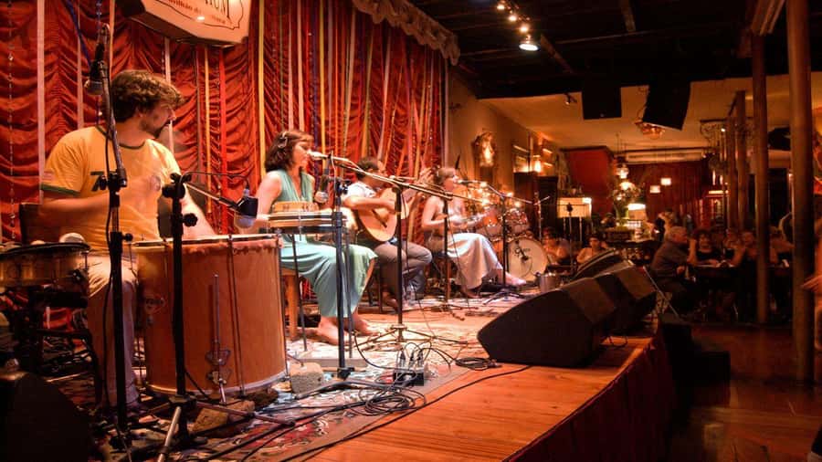 Rio de Janeiro: Brazilian Music at Rio Scenarium with Dinner - Pickup around 7:00 p.m.: how timing helps you enjoy the night