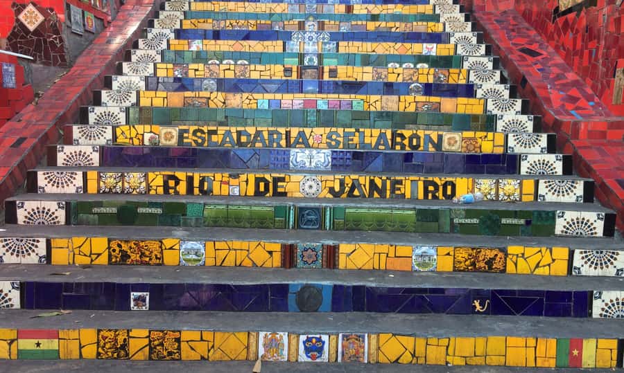 Rio de Janeiro Downtown Tour - Avenida Presidente Vargas: from train lines to palace power