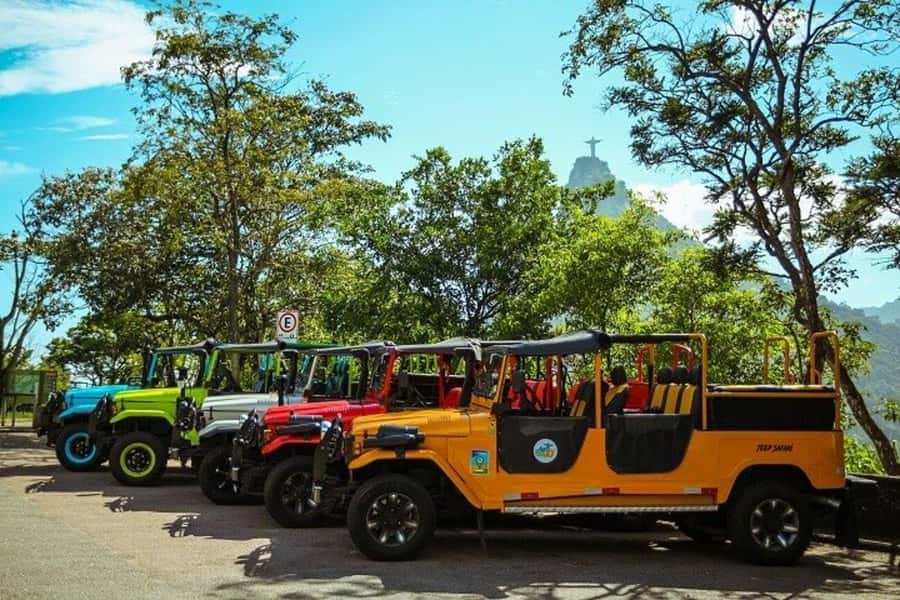 Rio de Janeiro: Favela Jeep Tour to Rocinha and Capoeira - Supporting local commerce: why this stop matters beyond tourism