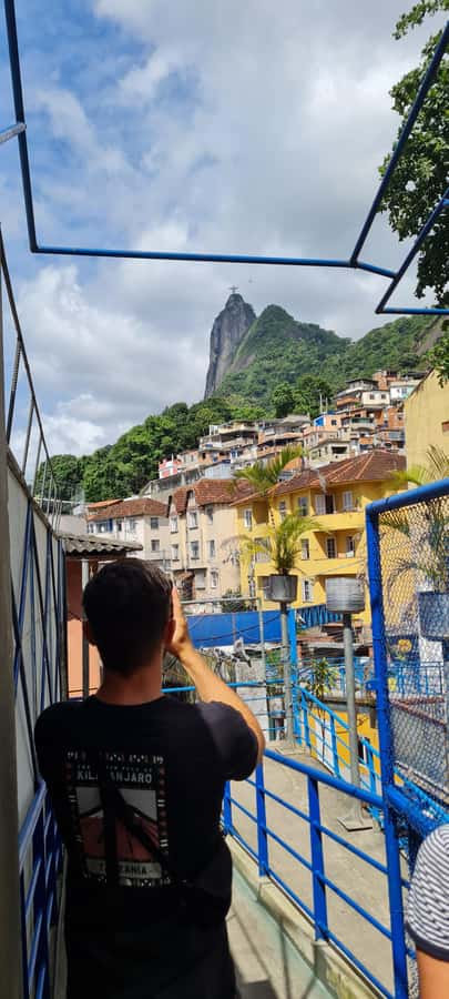 Rio de Janeiro: Favela Santa Marta Tour with Resident Guide - Cable car and viewpoints: practical Rio angles, not just photos