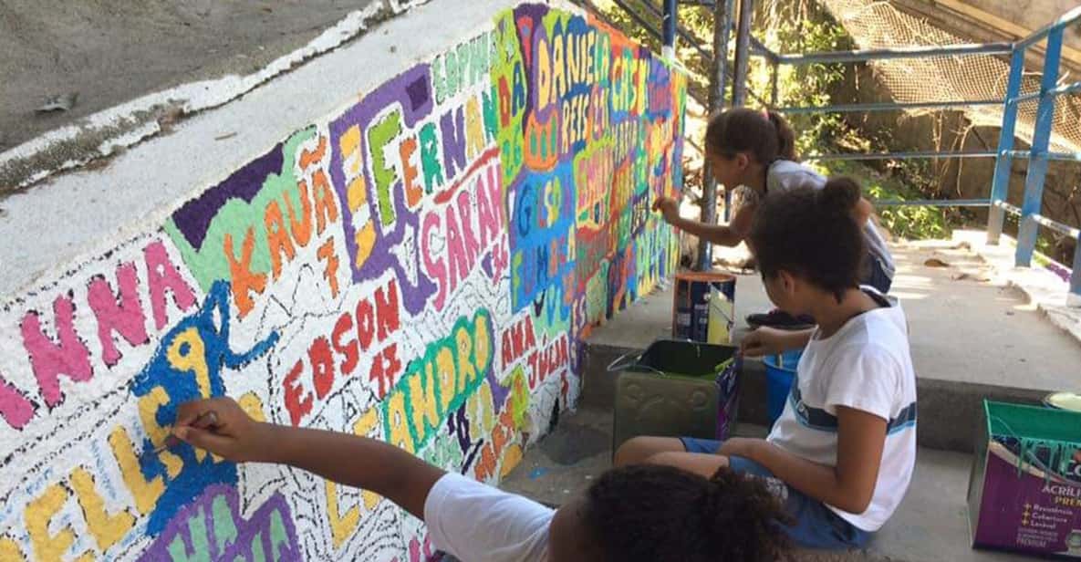 Rio de Janeiro: Favela Santa Marta Tour with Resident Guide - Michael Jackson Square: pop culture with local context