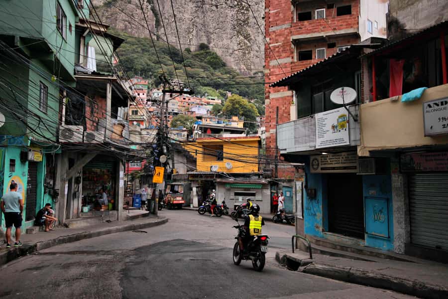 Rio De Janeiro: Half-Day Rocinha Favela Walking Tour - Capoeira Stop: Culture You Can Watch Up Close