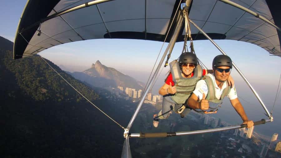 Rio de Janeiro: Hang Gliding or Paragliding Flights - Getting There: Sao Conrado Meeting Point and Easy Arrival