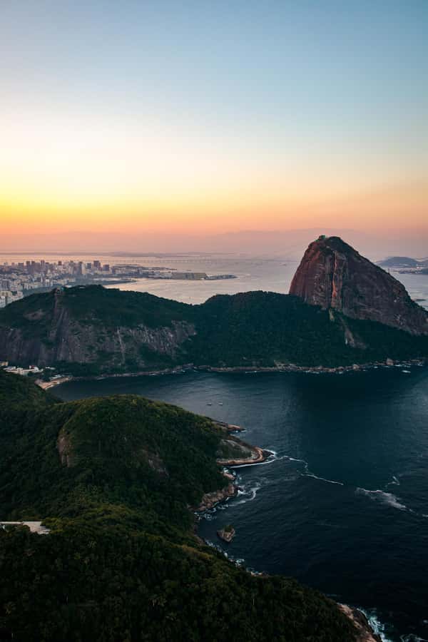 Rio de Janeiro: Helicopter Tour with an unforgettable view - Christ the Redeemer from above: the view you came for
