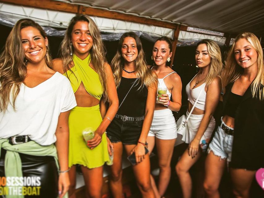 Rio de Janeiro: Late Night Boat Party with DJ and Dancing - Two floors, a designed interior, and the best places to stand (and dance)