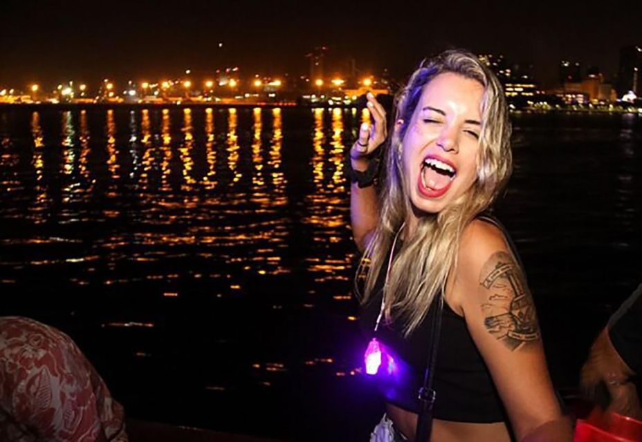 Rio de Janeiro: Late Night Boat Party with DJ and Dancing - DJs running the night: house, funk, hip-hop, and Latin rhythms