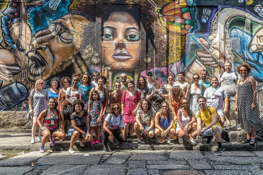 Rio de Janeiro: Little Africa Heritage Walking Tour - Rooftop views: Mauá Square and Guanabara Bay in one breath