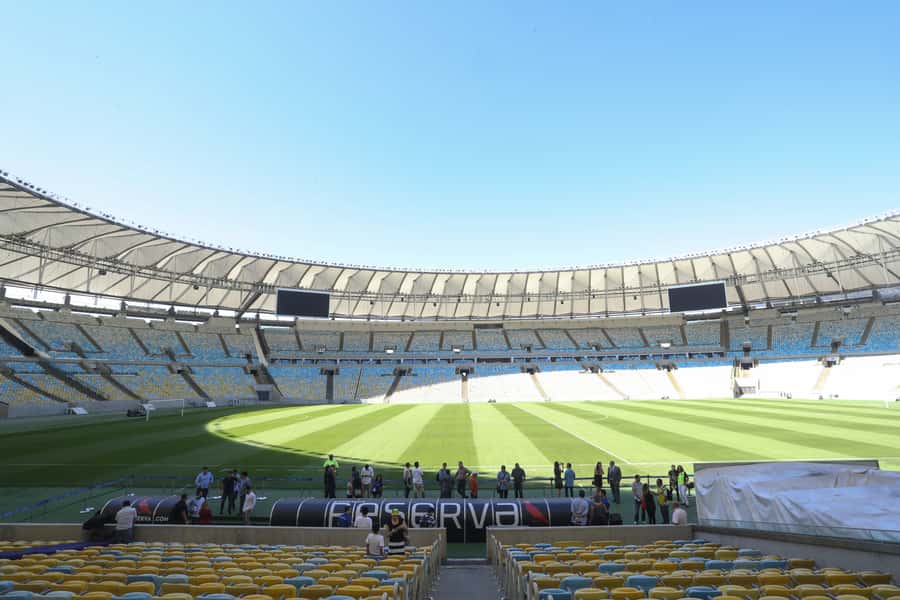 Rio de Janeiro: Maracanã & Flamengo Football Tour - Make the most of your day: clothing, photos, and managing expectations
