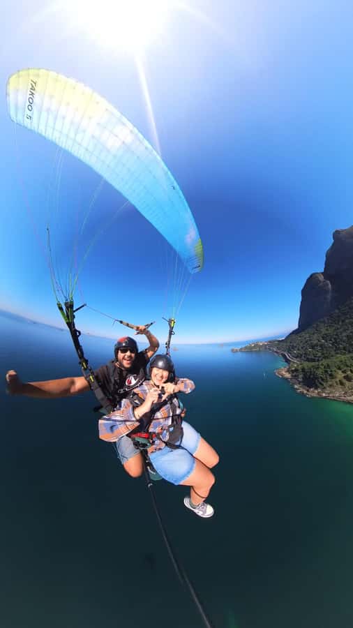 Rio de janeiro : Paragliding Tandem Flights over Rio - Getting the most out of your day: what to bring and how to act
