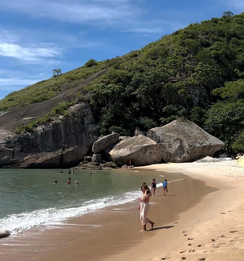 Rio de Janeiro: Pedra do Telégrafo trail and beach stop - What to pack: small items that keep the day easy