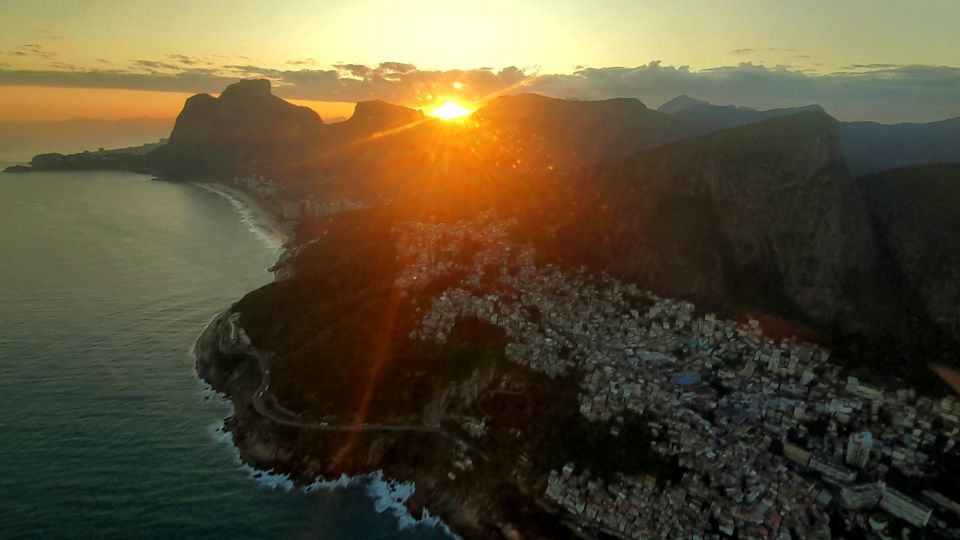 Rio de Janeiro: Private Helicopter Tour - Price and value: thinking like $200 buys air-time