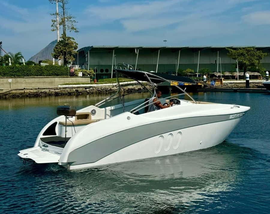 Rio de Janeiro: Private Speedboat Trip - Route Choices: Urca, Vermelha Beach, or Niterói via Adão e Eva Beach