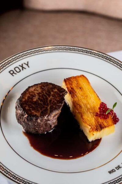 Rio de Janeiro: Roxy Dinner Show with Hotel Pickup - Hotel pickup and the 4-hour flow (what happens when)