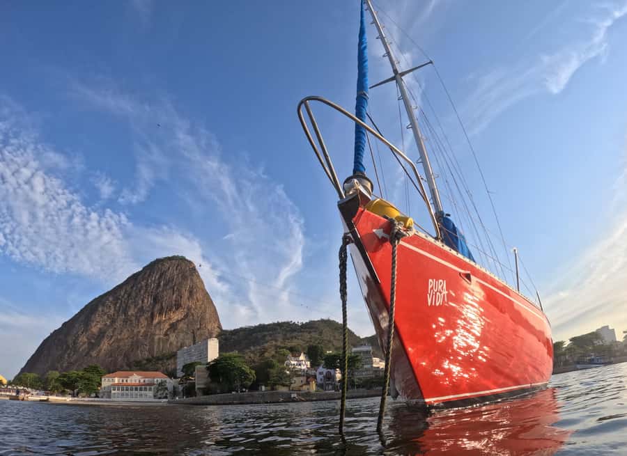 Rio de Janeiro: Sailing Sunset Tour with Snacks and Drinks - Why This Sunset Sail Feels Different from a Standard Boat Ride