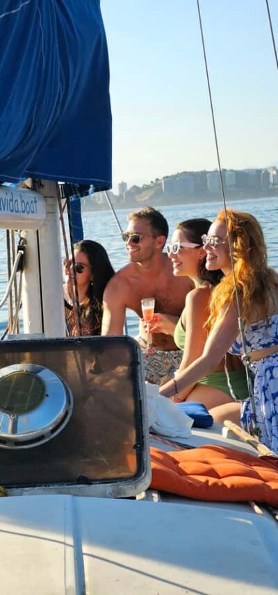 Rio de Janeiro: Sailing Sunset Tour with Snacks and Drinks - Starting at Flutuante Rio: Meeting Point and First Impressions in Urca