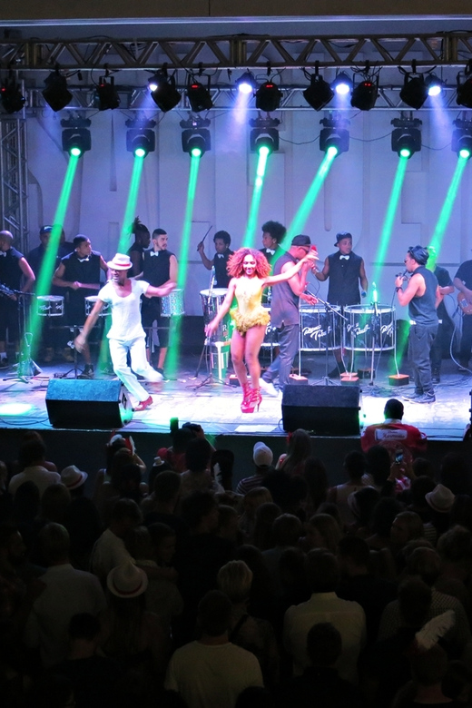 Rio de Janeiro: Salgueiro Samba School Rehearsal Tour - Value for money: when this tour makes sense