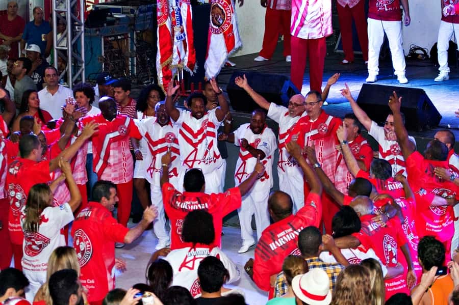 Rio de Janeiro: Salgueiro Samba School Rehearsal Tour - Hotel pickup and timing: where your night can get wonky