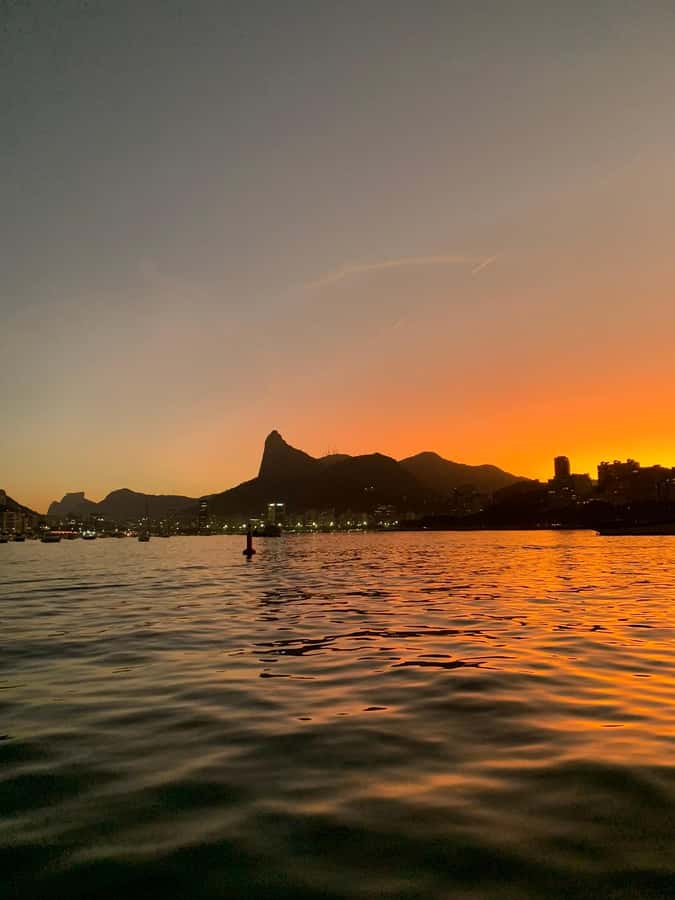 Rio de Janeiro: SpeedBoat Tour - Sunset with Beer - Key highlights at a glance